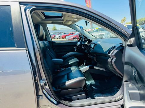 Used 2008 Mitsubishi Outlander XLS AWD/4WD image 12