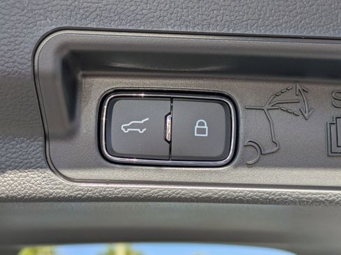 New 2026 Ford Explorer Active w/ Active Comfort Package image 16