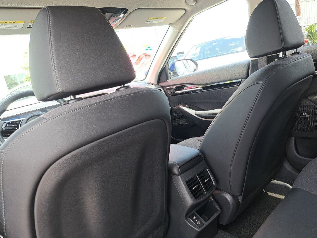 Used 2024 Kia Seltos S FWD image 17