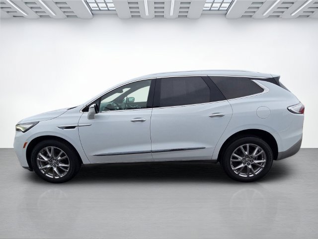 Used 2023 Buick Enclave Essence w/ Experience Buick Package AWD/4WD image 7