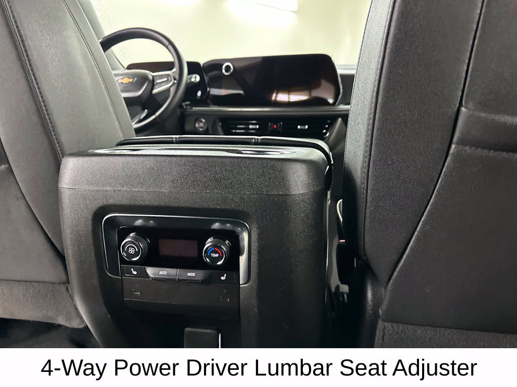 Used 2025 Chevrolet Suburban Premier AWD/4WD image 26