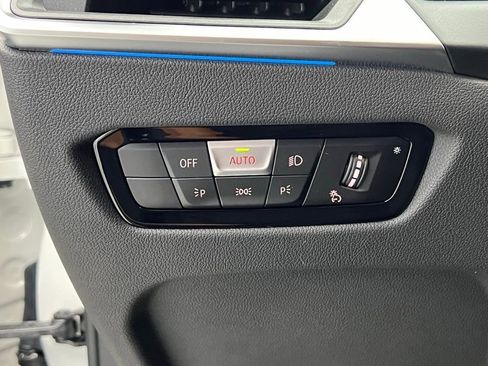 Used 2024 BMW M2 w/ Lighting Package image 20