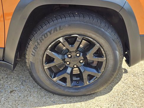 Used 2015 Jeep Cherokee Trailhawk image 33