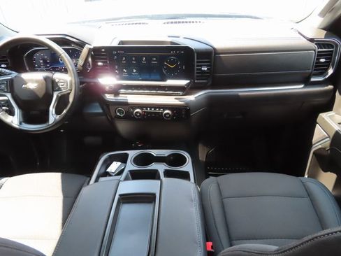 Used 2024 Chevrolet Silverado 1500 LT image 26