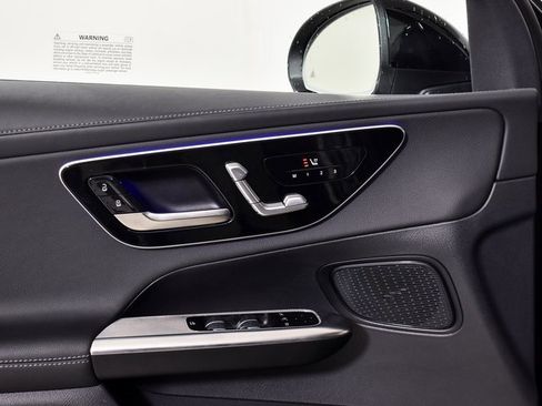 Certified 2025 Mercedes-Benz GLC 300 image 18