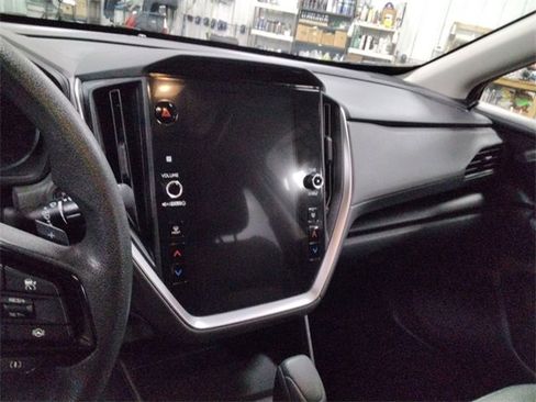 Used 2024 Subaru Crosstrek 2.0i Premium image 33