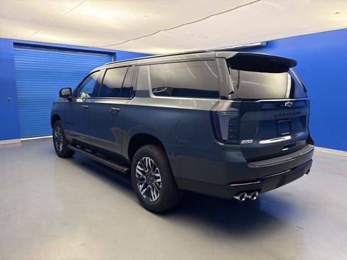 New 2026 Chevrolet Suburban Z71 w/ Comfort Package AWD/4WD image 5