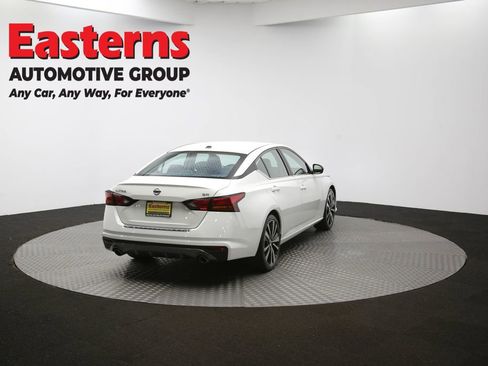 Used 2022 Nissan Altima 2.5 SR FWD image 38