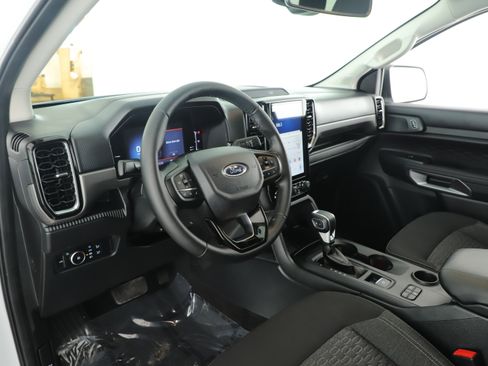 Used 2024 Ford Ranger XLT image 12