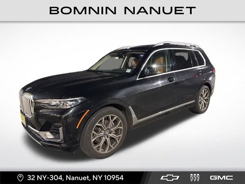 Used 2022 BMW X7 xDrive40i w/ Cold Weather Package image 1