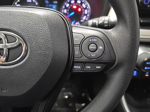 Used 2019 Toyota RAV4 XLE w/ Convenience Package AWD/4WD image 21