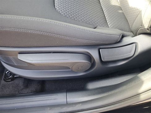 New 2025 Kia Sportage LX image 7