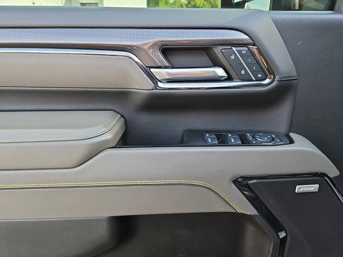 Certified 2024 Chevrolet Silverado 2500 ZR2 w/ Technology Package AWD/4WD image 12