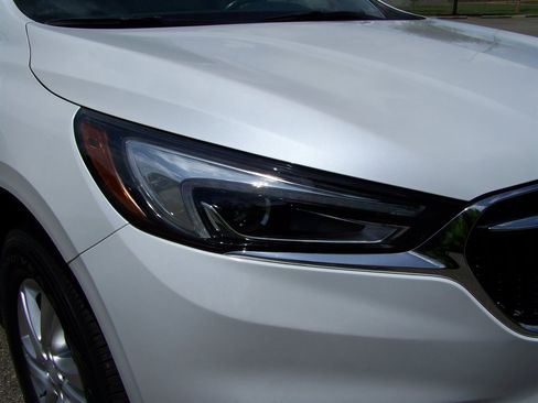 Used 2021 Buick Enclave Essence FWD image 26