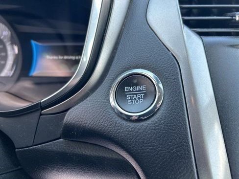 Used 2020 Ford Fusion SE image 20