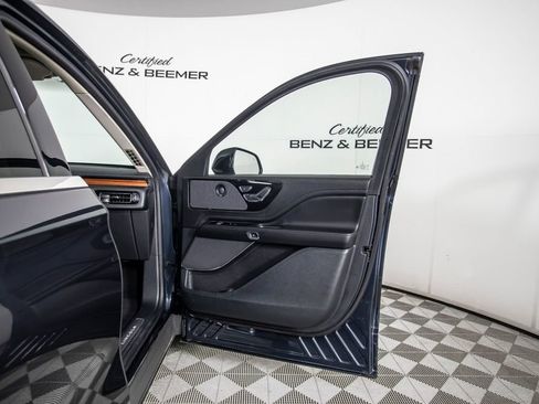 Used 2024 Lincoln Aviator Reserve w/ Equipment Group 201A AWD/4WD image 23