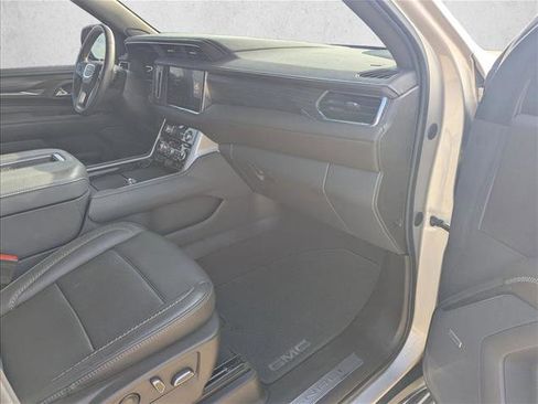 Used 2023 GMC Yukon XL Denali w/ Max Trailering Package AWD/4WD image 21