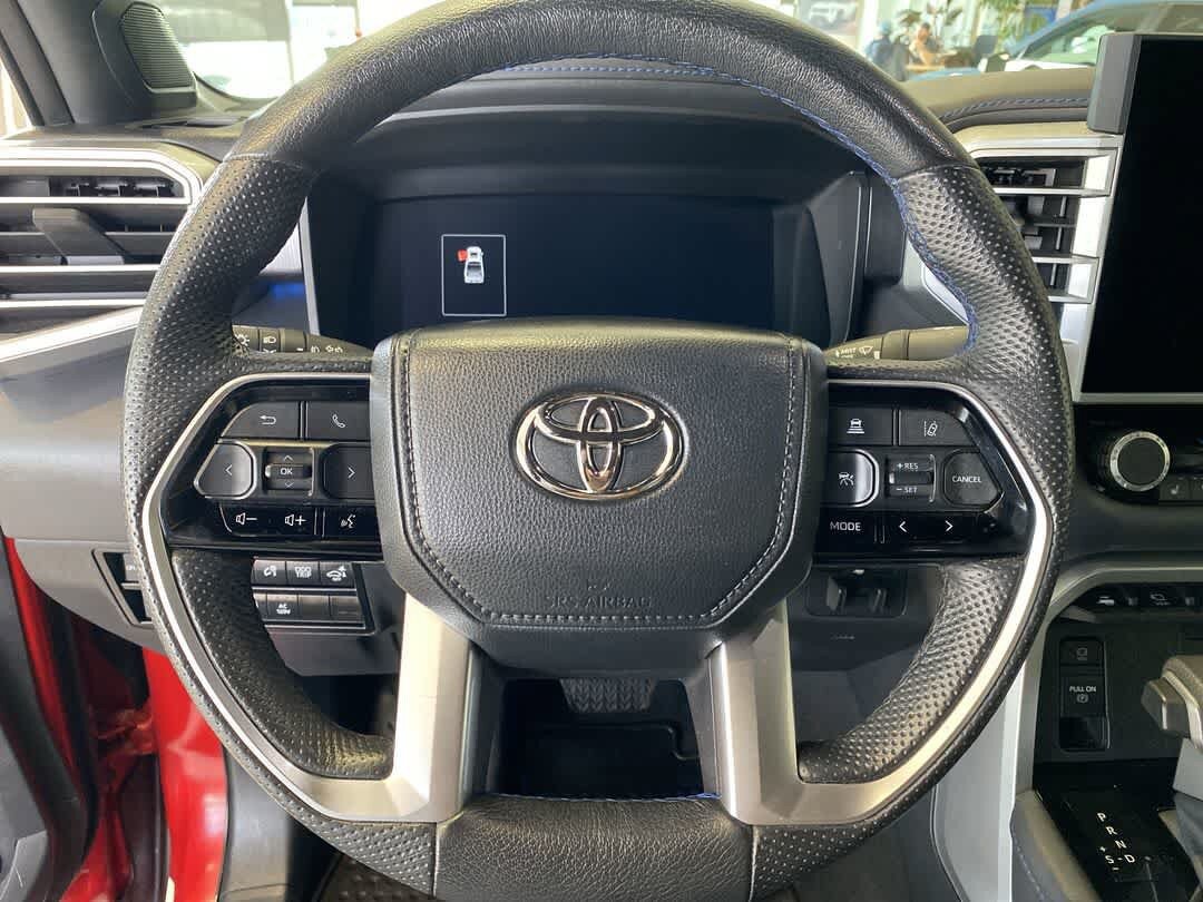 Used 2024 Toyota Tundra Platinum AWD/4WD image 17