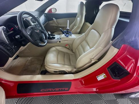 Used 2005 Chevrolet Corvette Coupe w/ Preferred Equipment Group image 13