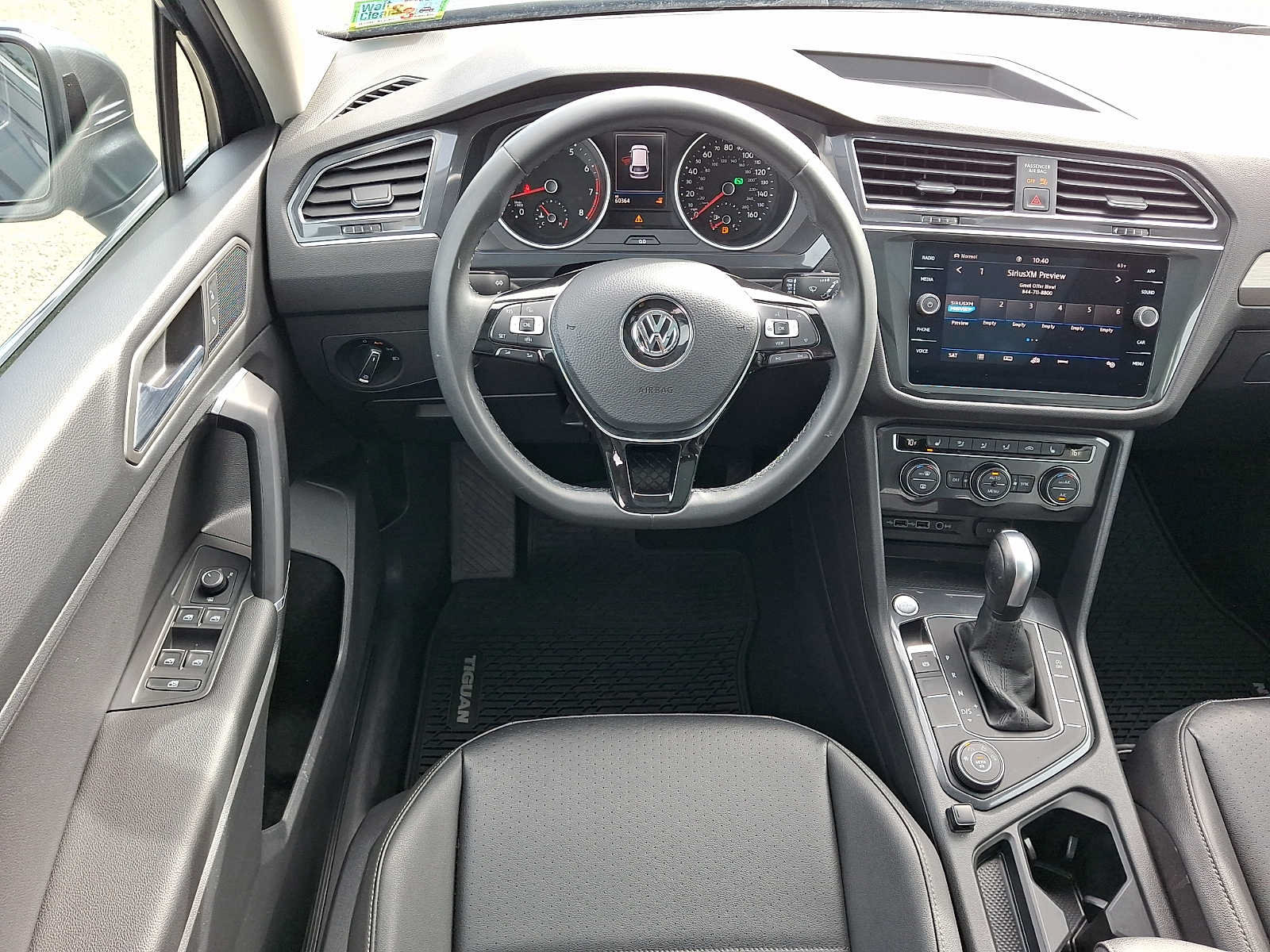 Used 2020 Volkswagen Tiguan SE w/ Panoramic Sunroof Package AWD/4WD image 12