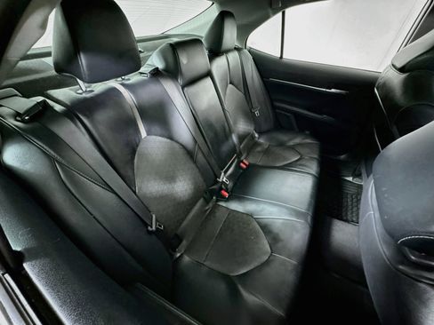Used 2020 Toyota Camry XSE FWD image 25