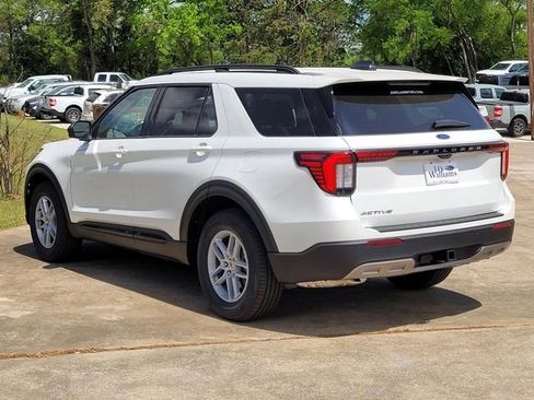 New 2026 Ford Explorer Active w/ Active Comfort Package RWD image 3