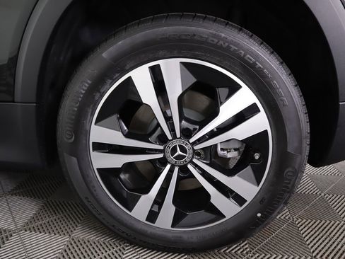 Certified 2025 Mercedes-Benz GLB 250 4MATIC image 31