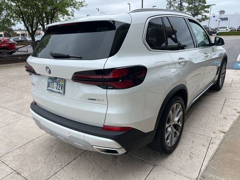Used 2024 BMW X5 xDrive40i w/ Premium Package AWD/4WD image 3