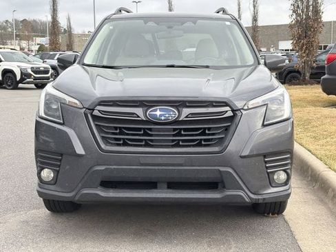 Used 2022 Subaru Forester Limited image 2