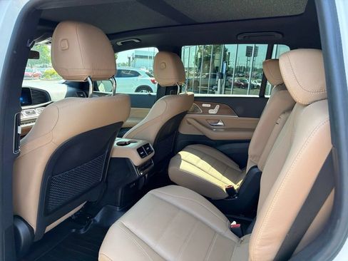 Used 2024 Mercedes-Benz GLS 450 4MATIC image 26