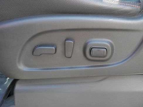 Used 2021 Nissan Titan PRO-4X w/ Pro-4x Convenience Package AWD/4WD image 22