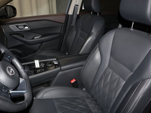 Certified 2023 Nissan Rogue Platinum w/ Platinum Premium Package image 27