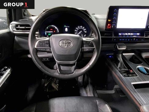 Certified 2024 Toyota Sienna XSE w/ XSE Plus Package AWD/4WD image 6