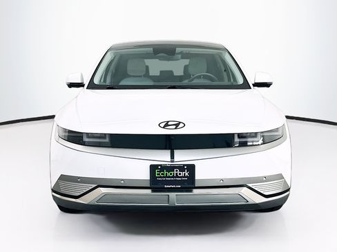 Used 2024 Hyundai Ioniq 5 Limited AWD/4WD image 2
