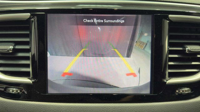 Used 2020 Chrysler Pacifica Touring w/ S Appearance Package FWD image 33