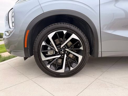 Used 2022 Mitsubishi Outlander SEL AWD/4WD image 15
