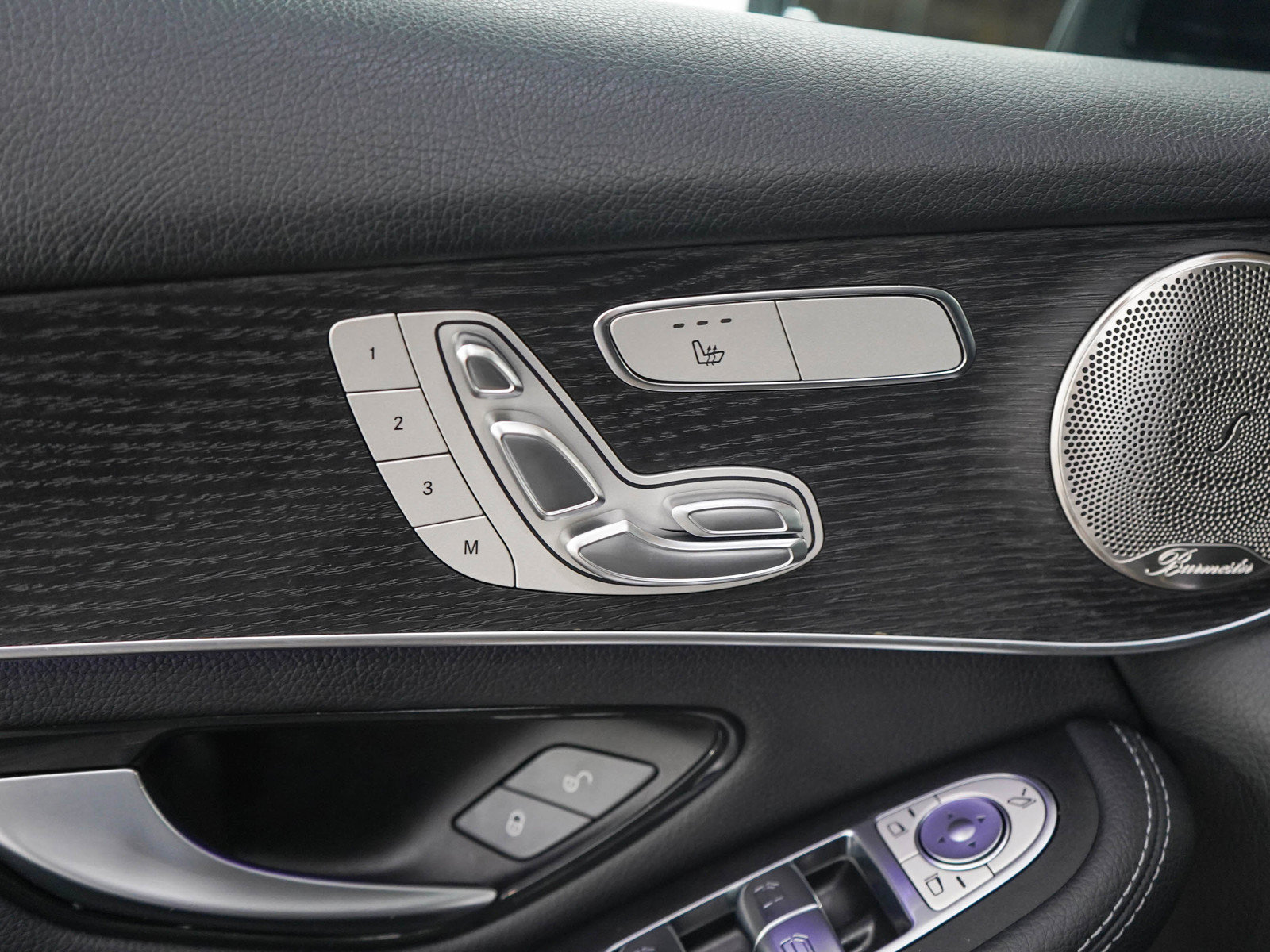 Used 2021 Mercedes-Benz GLC 300 4MATIC image 20