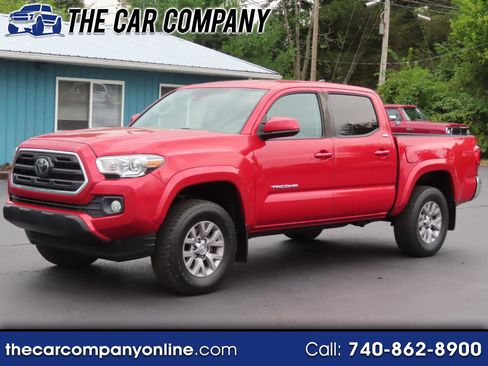 Used 2019 Toyota Tacoma TRD Off-Road image 1