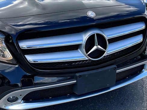 Used 2017 Mercedes-Benz GLA 250 4MATIC image 30