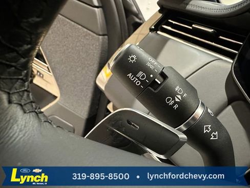 Used 2024 Land Rover Range Rover Sport SE image 17