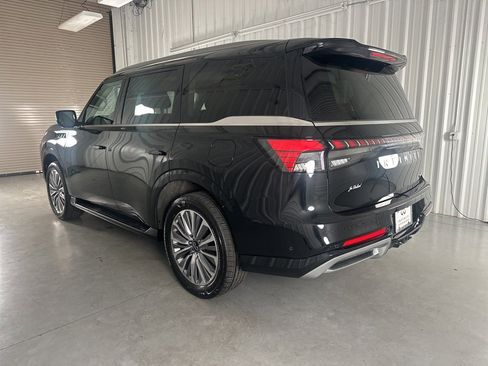 Certified 2025 INFINITI QX80 Sensory image 7