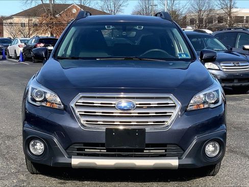 Used 2017 Subaru Outback 3.6R Limited image 3