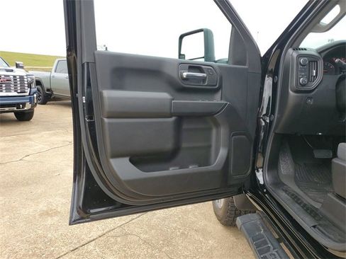 Certified 2024 Chevrolet Silverado 2500 Custom image 21