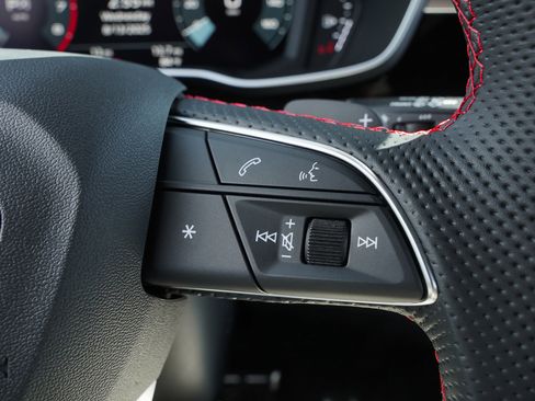 New 2025 Audi Q3 2.0T Premium Plus image 14