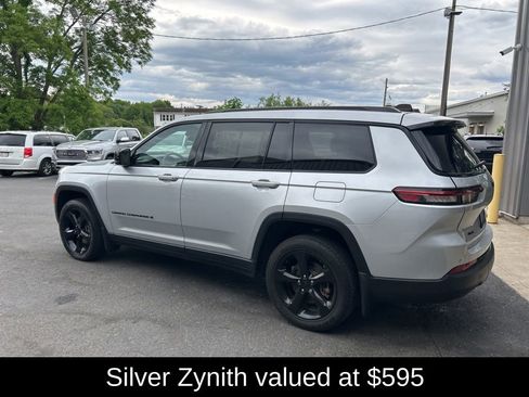Used 2023 Jeep Grand Cherokee L Laredo AWD/4WD image 7