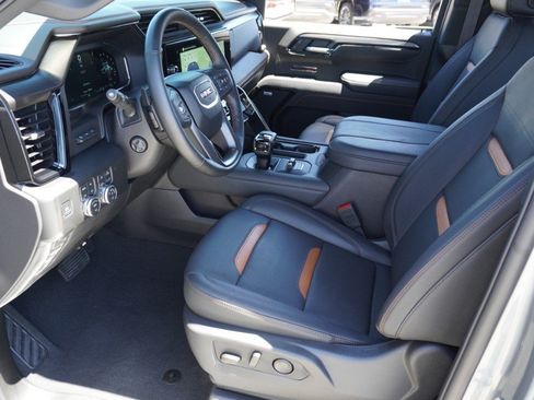 Used 2026 GMC Sierra 1500 AT4 w/ AT4 Premium Package AWD/4WD image 14