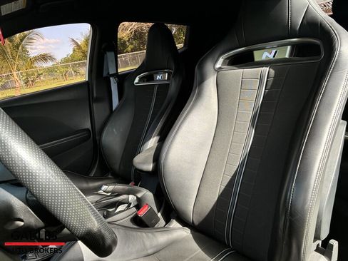 Used 2022 Hyundai Veloster N FWD image 13