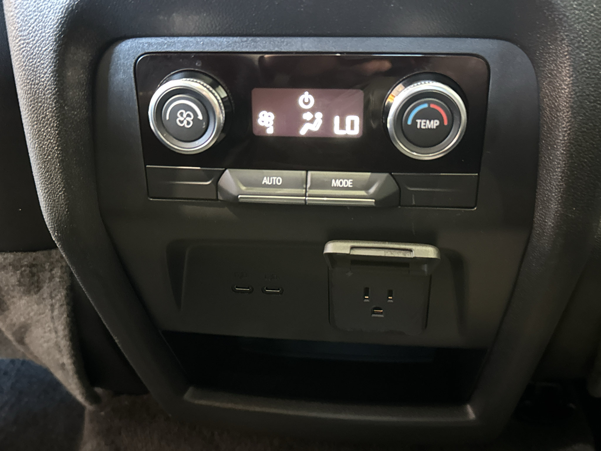 Used 2026 Buick Enclave Sport Touring w/ Power Package AWD/4WD image 16