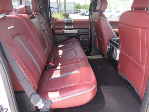 Used 2018 Ford F150 Platinum w/ Equipment Group 701A Luxury AWD/4WD image 39