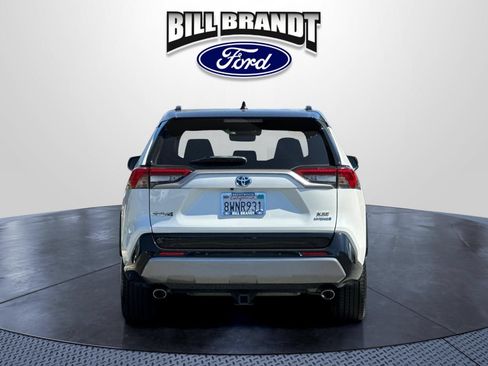 Used 2021 Toyota RAV4 XSE AWD/4WD image 4